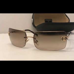 Chanel CC Crystal 4104-B 
Gold Frame Gradient Lens